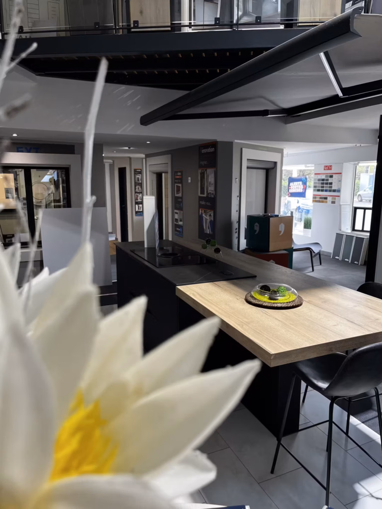 Cuisine exposée au showroom Montfort